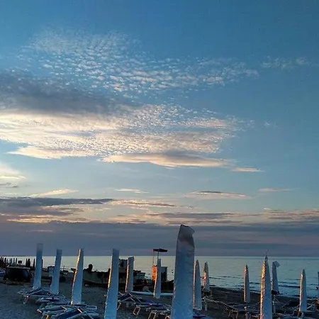 Se008 - Senigallia, Bilocale Sul Mare Con Inclusa Apartment